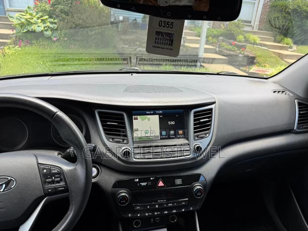 Hyundai Tucson Limited AWD 2016 Black