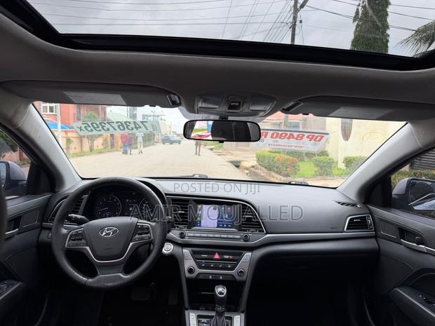 Hyundai Elantra Limited 2018 Silver