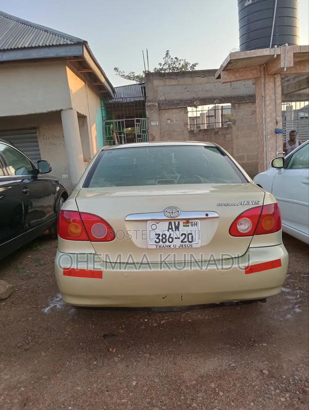 Toyota Corolla LE 4dr Sedan (1.8L 4cyl 4A) 2010
