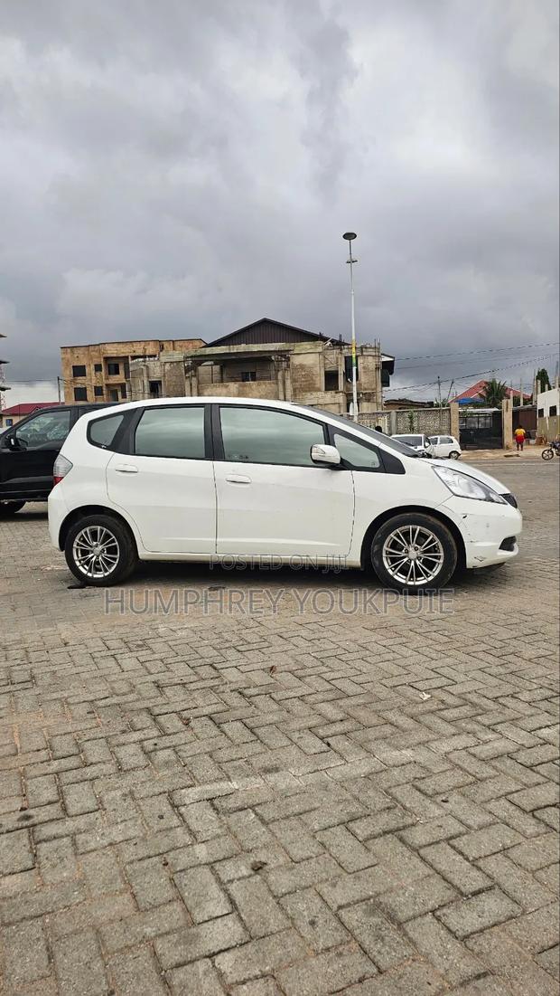 Honda Fit 2012 White