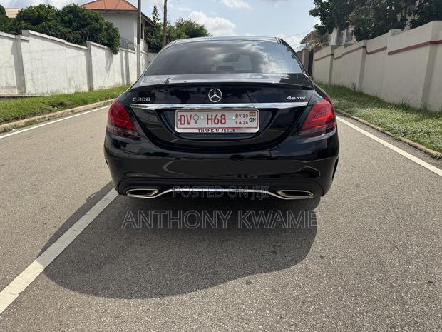 Mercedes-Benz C300 2020 Black
