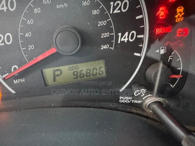 Toyota Corolla LE 4dr Sedan (1.8L 4cyl 4A) 2013 Silver