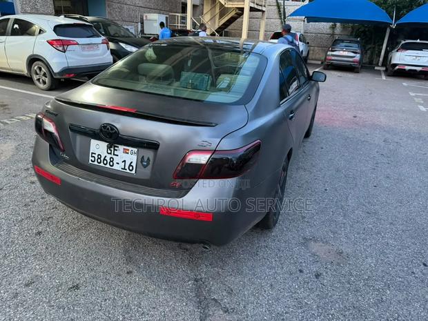 Toyota Camry 2010 Gray