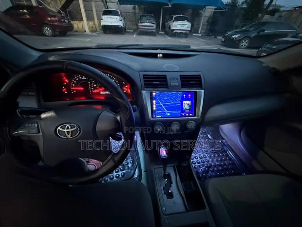 Toyota Camry 2010 Gray