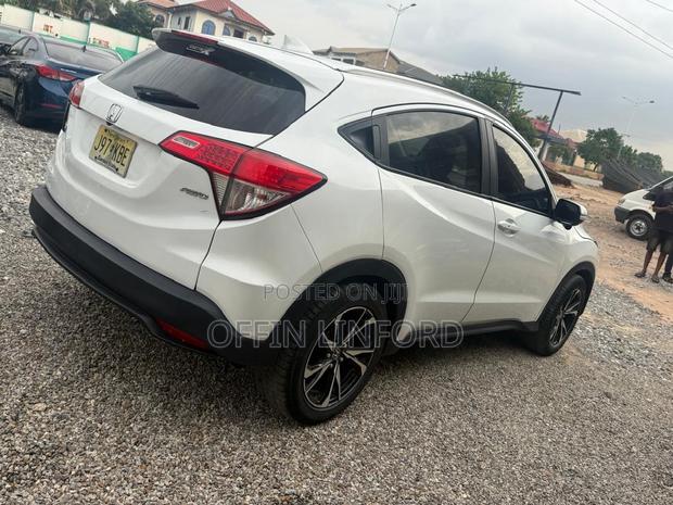 Honda HR-V EX-L AWD 2019 White