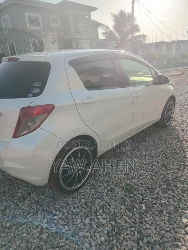 Toyota Vitz 2012 White