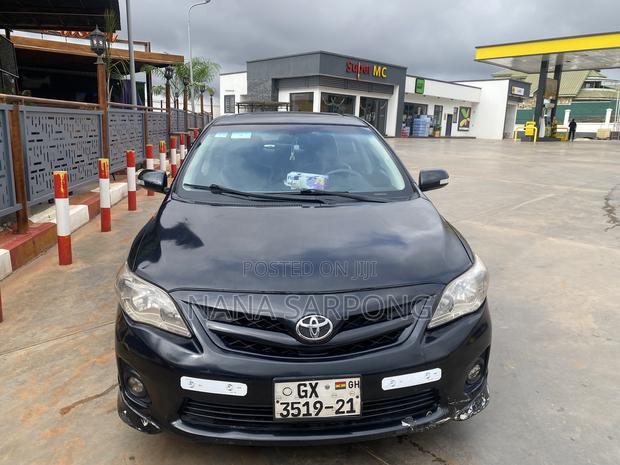 Toyota Corolla 2012 Black