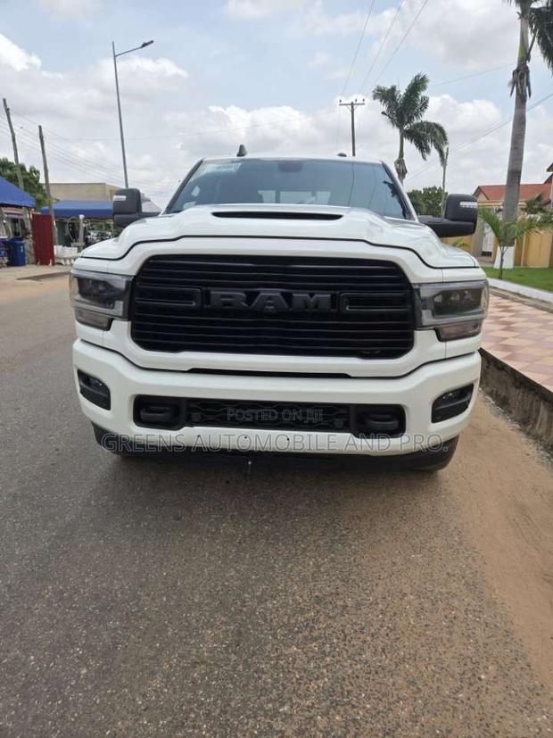 Dodge RAM 2023 White