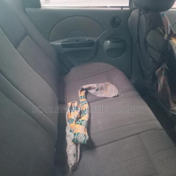 Chevrolet Aveo 2010 Silver