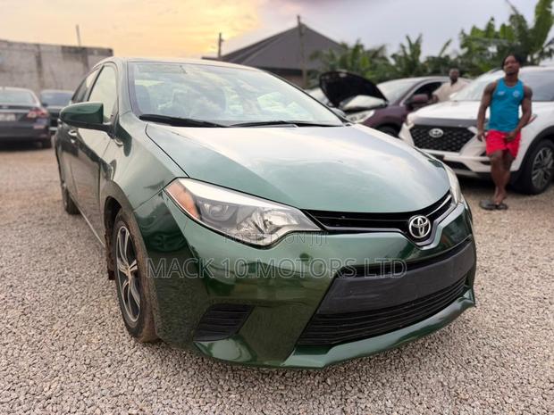 Toyota Corolla LE Eco 4dr Sedan (1.8L 4cyl CVT) 2016 Green