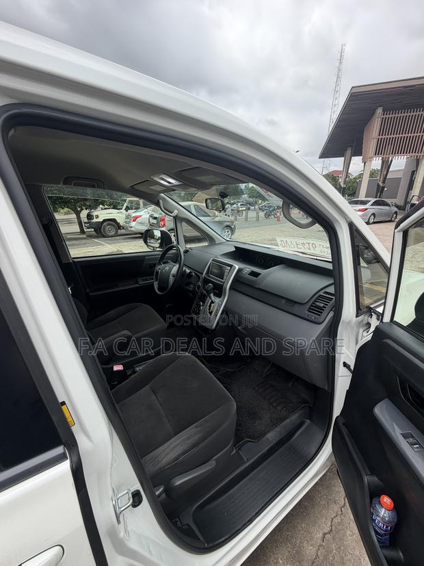 Toyota Voxy 2012 White