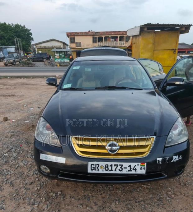 Nissan Altima 2005 Black