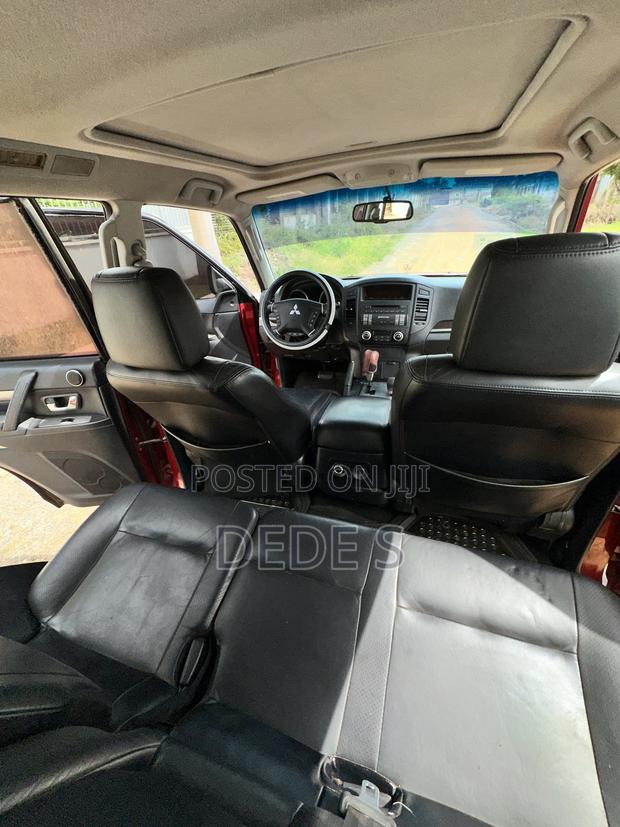 Mitsubishi Pajero 3.8 V6 GLS/GLX 2011 Red