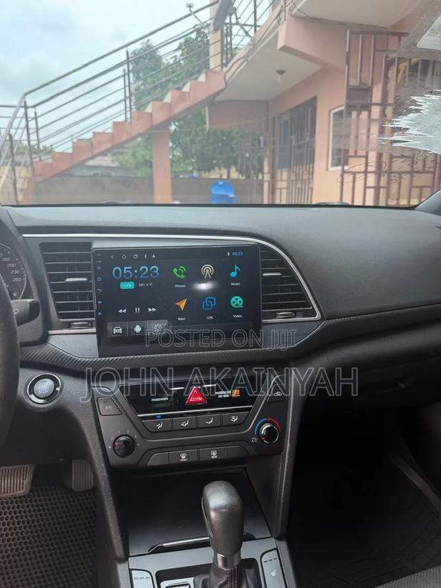 Hyundai Elantra Sport Sedan FWD (1.6L 4cyl 6M) 2017 Black