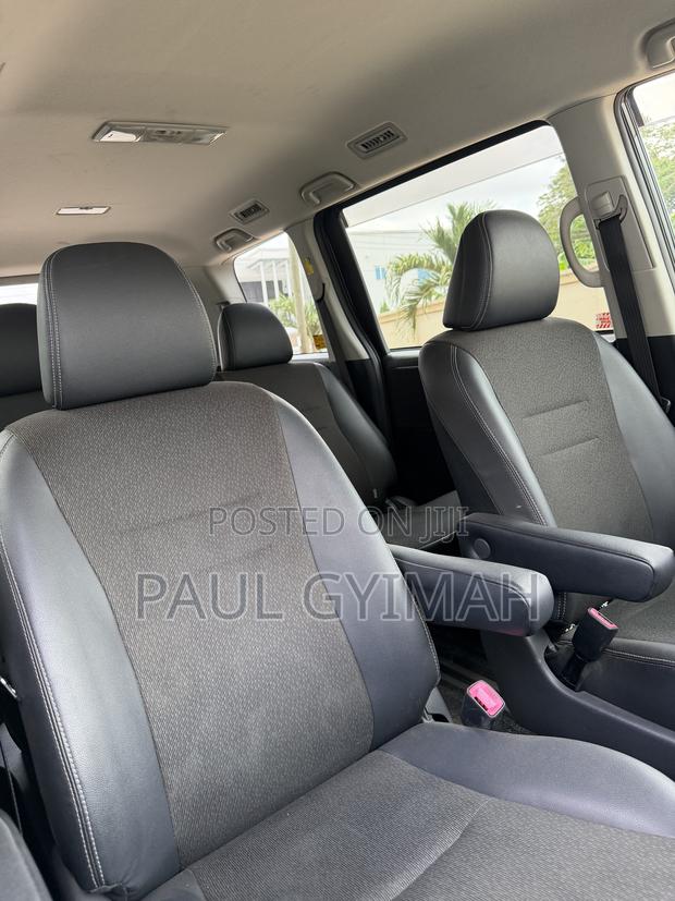 Toyota Voxy 2013 Black