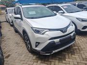 Toyota RAV4 LE FWD 2019 White for sale
