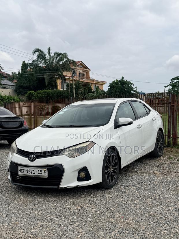 Toyota Corolla 2014 White
