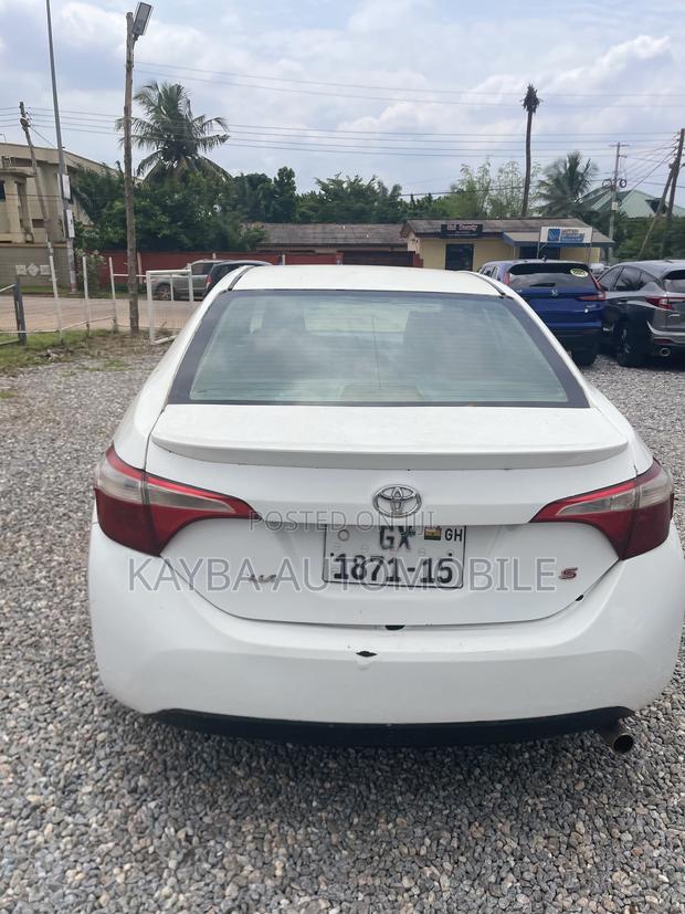 Toyota Corolla 2014 White