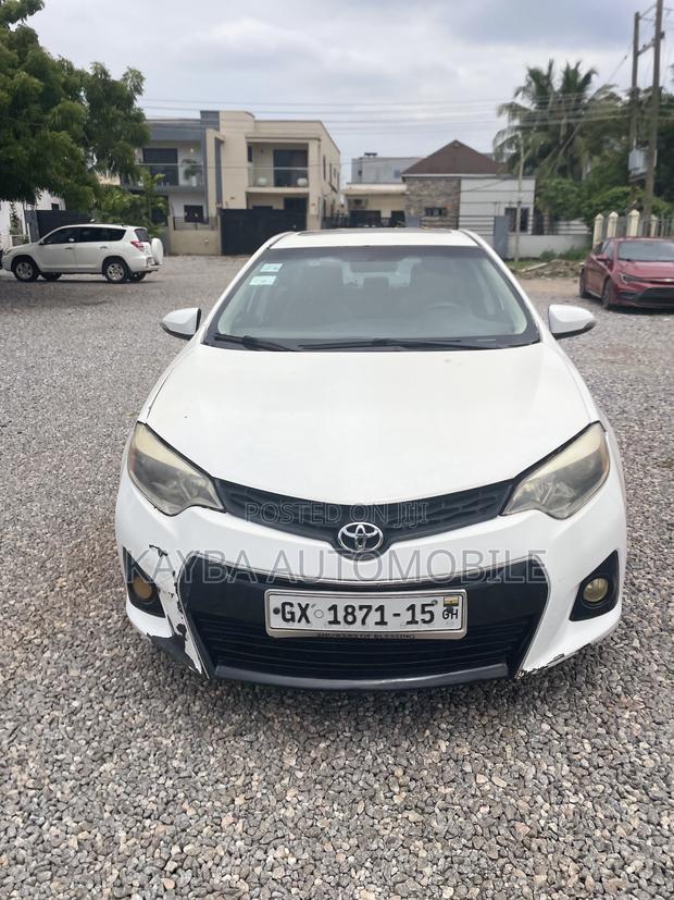 Toyota Corolla 2014 White