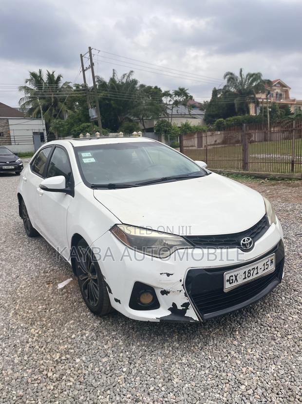 Toyota Corolla 2014 White