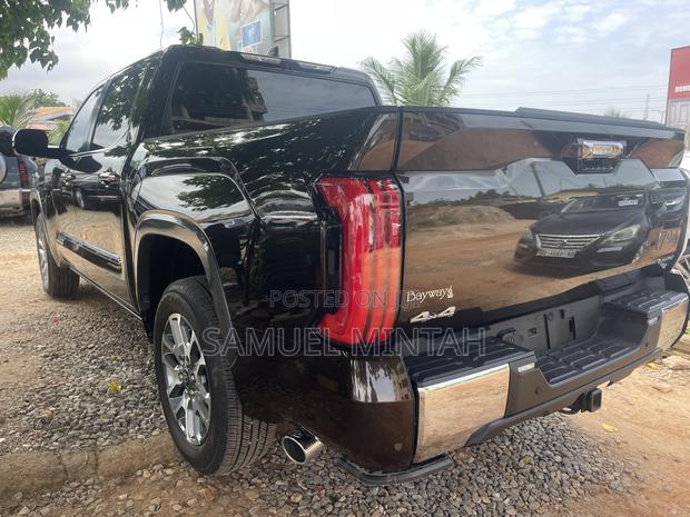 Toyota Tundra 1794 Edition CrewMax 4WD SB w/6.5' Bed (Hybrid) 2025