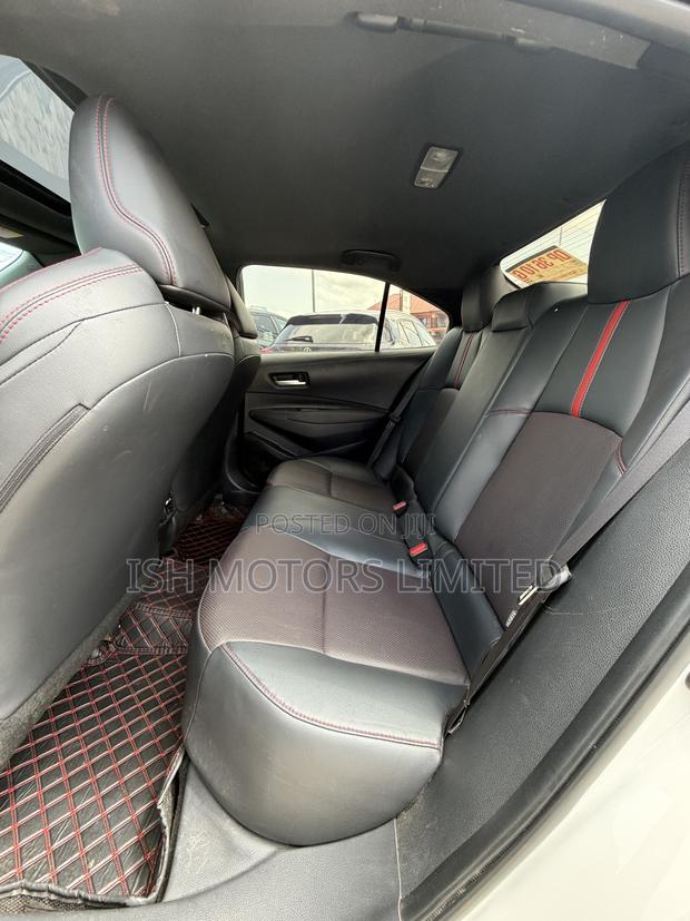 Toyota Corolla SE 2022 White