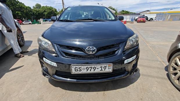 Toyota Corolla 2013 Black