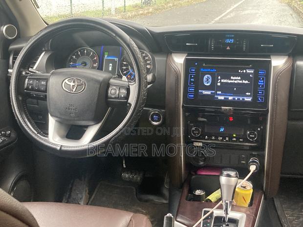 Toyota Fortuner 2.7 RWD 2021 Brown