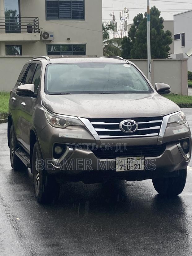 Toyota Fortuner 2.7 RWD 2021 Brown