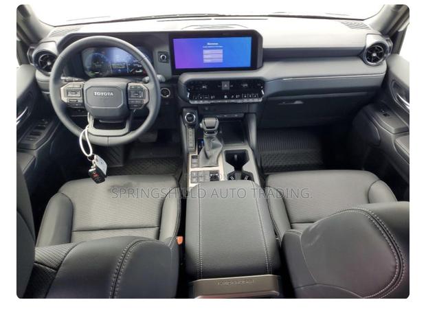 Toyota Land Cruiser 2026 White