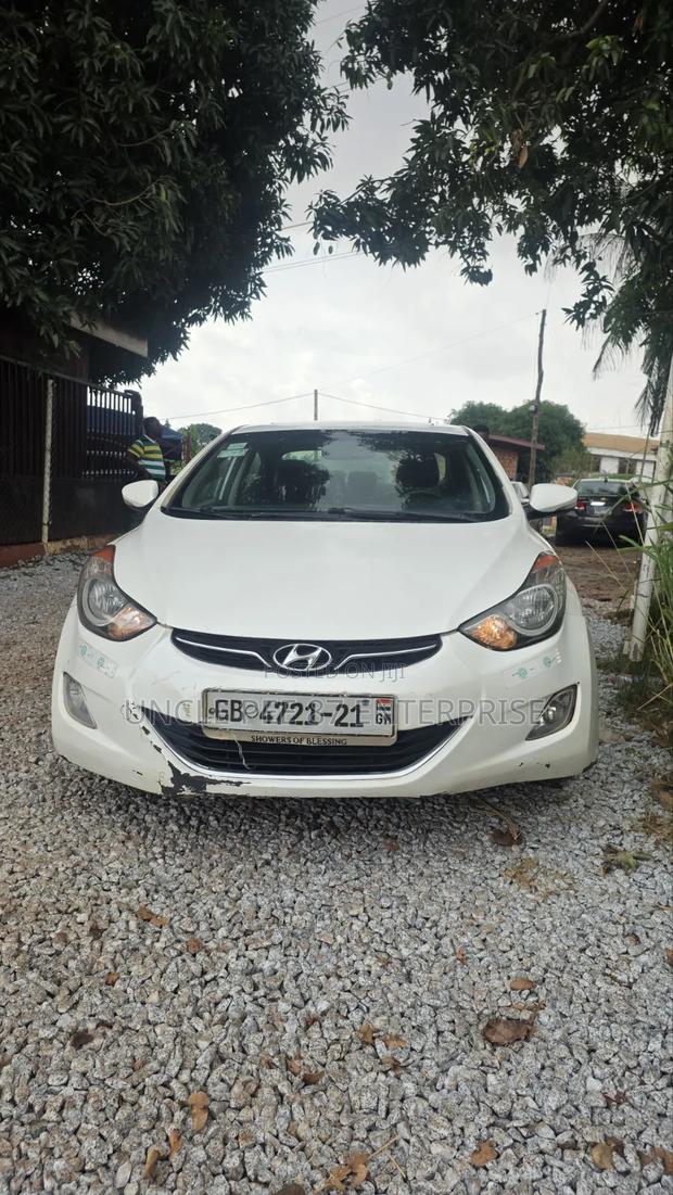 Hyundai Elantra 2014 White