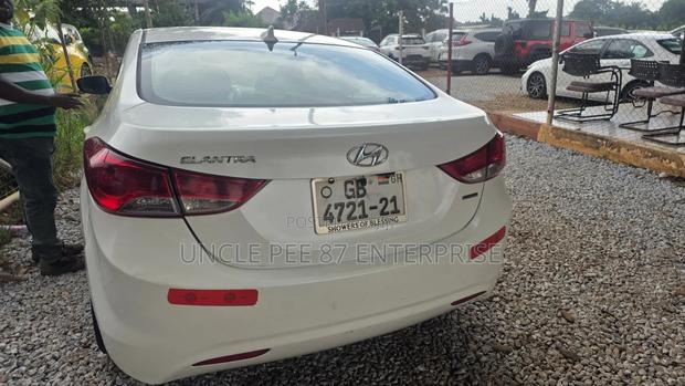 Hyundai Elantra 2014 White