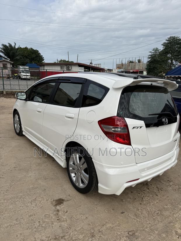 Honda Fit Sport Automatic 2012 White