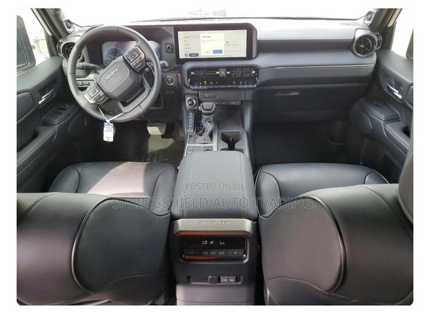 Toyota Land Cruiser 2025 White