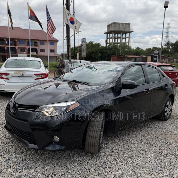 Toyota Corolla LE Eco Plus 4dr Sedan (1.8L 4cyl CVT) 2015 Black