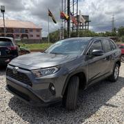 Toyota RAV4 XLE 2021 Gray for sale
