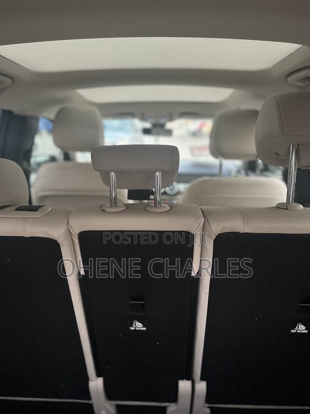 Mercedes-Benz GLB-Class 2020 Blue