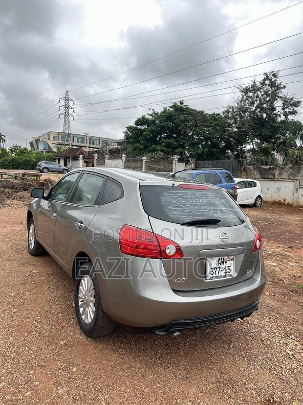 Nissan Rogue 2011 Gray