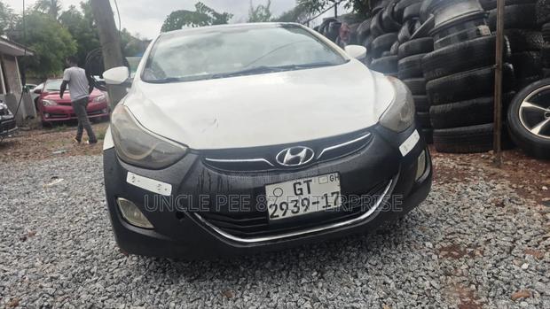 Hyundai Elantra 2013 White