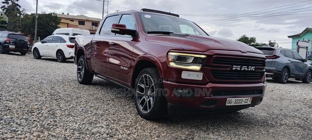 RAM 1500 2019 Burgundy