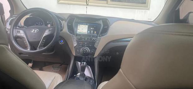 Hyundai Santa Fe 2017 White
