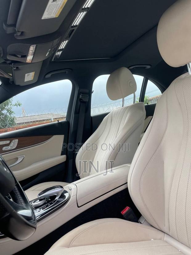 Mercedes-Benz E300 Base RWD Sedan (2.0L 4cyl 9A) 2017 Blue
