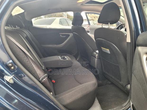 Hyundai Elantra SE Sedan FWD (1.8L 4cyl 6A) 2016 Blue