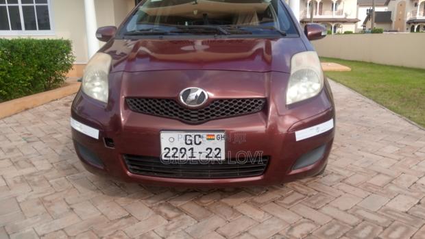 Toyota Vitz 2010 Brown