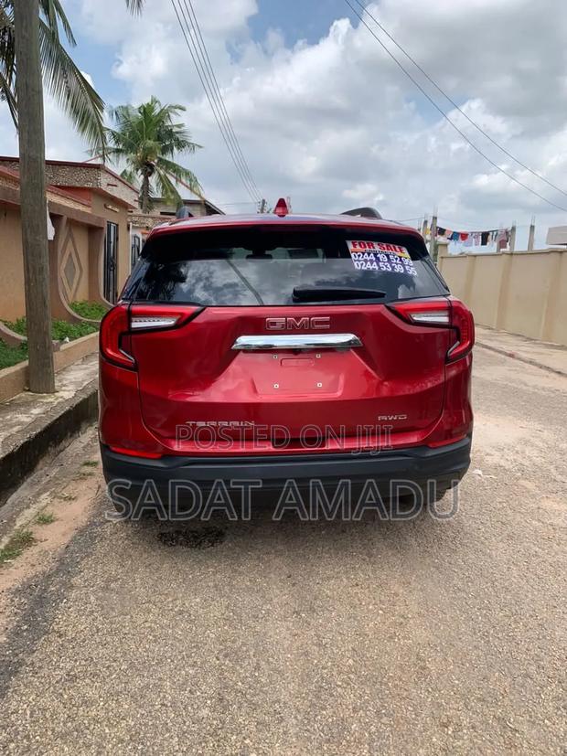 GMC Terrain 2022 Red