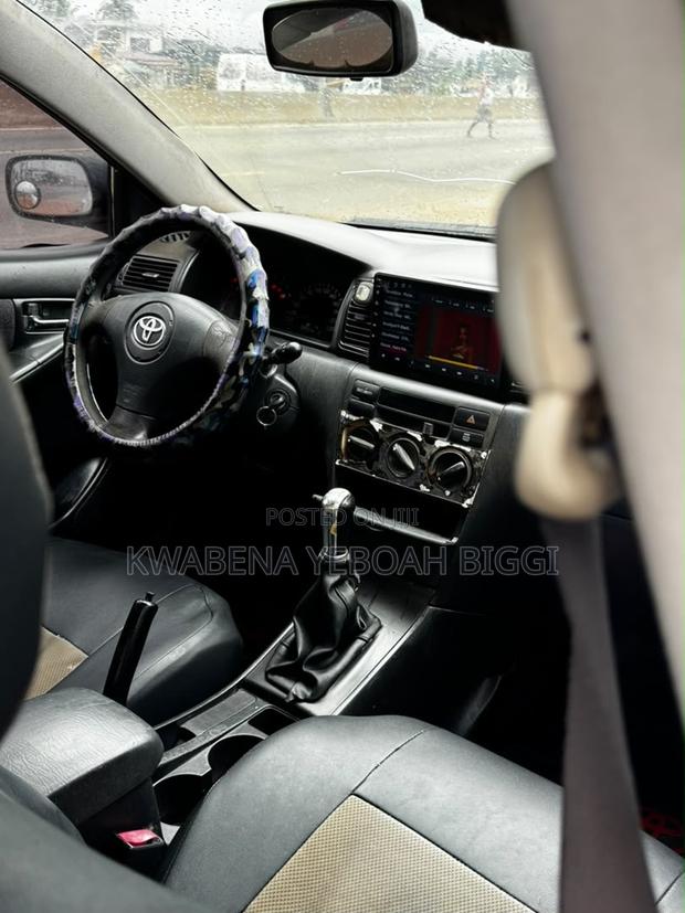 Toyota Corolla 2004 White