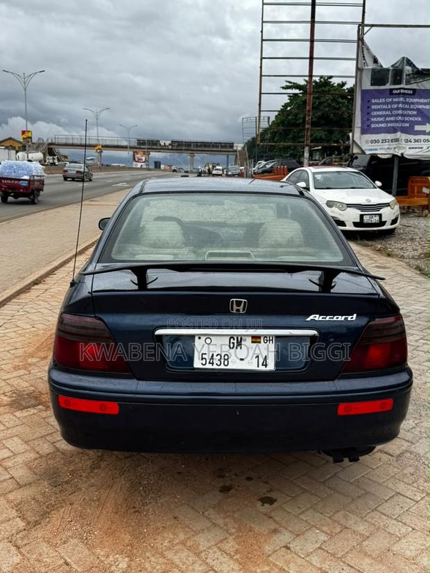 Honda Accord 2002 Blue