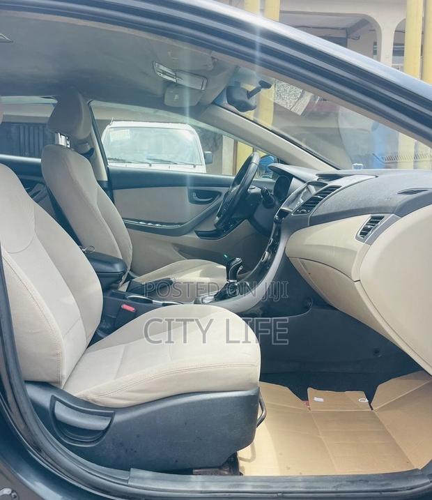 Hyundai Elantra Limited 4dr Sedan (1.8L 4cyl 6A) 2014 Black