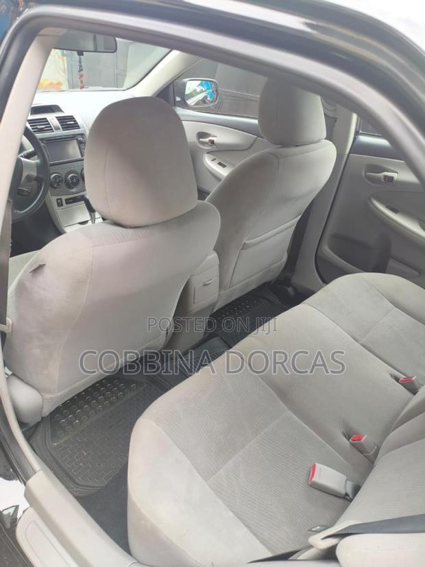 Toyota Corolla L 4dr Sedan (1.8L 4cyl 5M) 2013 Black