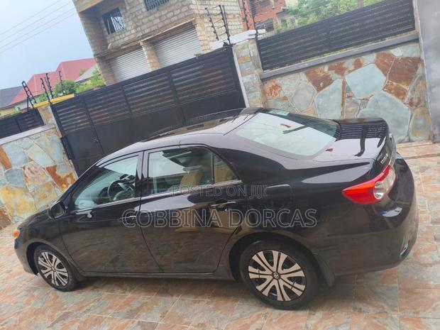 Toyota Corolla L 4dr Sedan (1.8L 4cyl 5M) 2013 Black